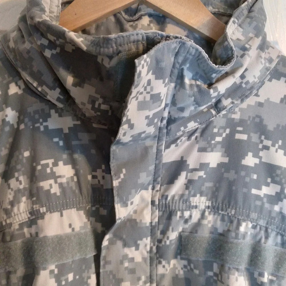 M R camo jacket army gen 3 soft shell army issued full zip Sz XL - Picture 10 of 14